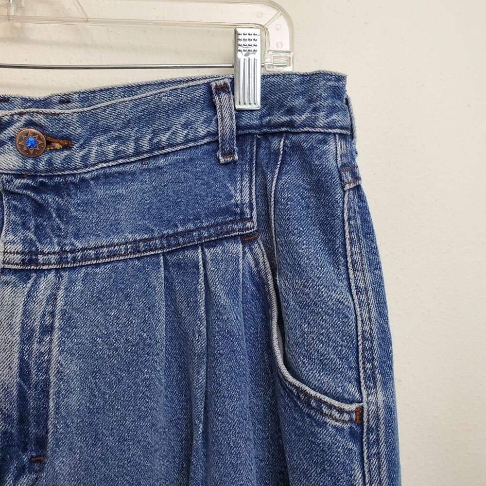 Vintage Lee baggy fit high waisted jeans with jeweled button - Picture 2 of 12